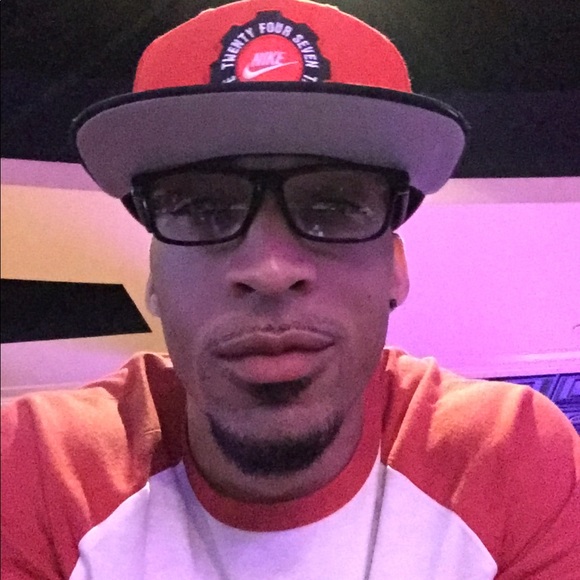 Meet your Posher, Robert - Picture 2 of 4